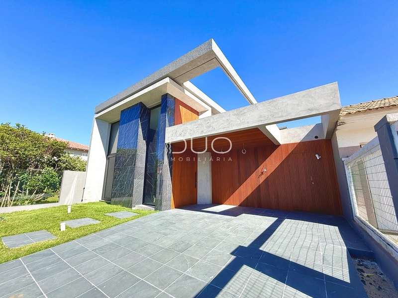 CASA EM XANGRI-LÁ: 1ª foto da galeria de imagens do imóvel