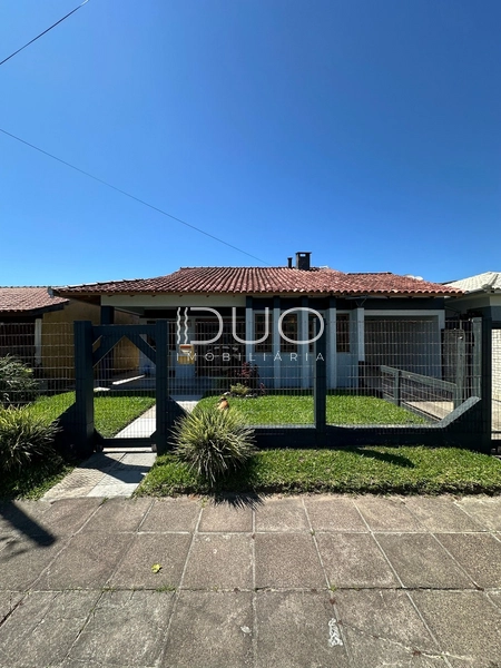 CASA EM XANGRI-LÁ: 2ª foto da galeria de imagens do imóvel