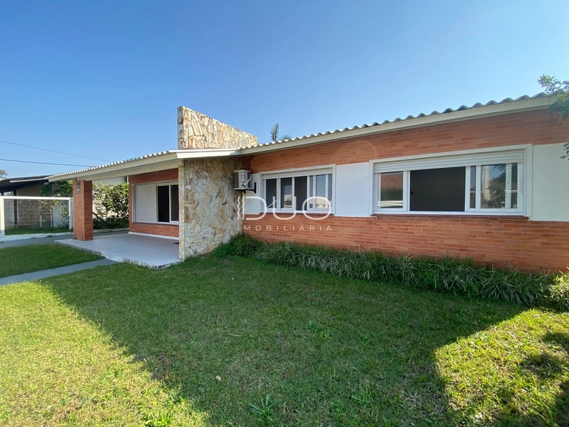 CASA EM XANGRI-LÁ: 5ª foto da galeria de imagens do imóvel
