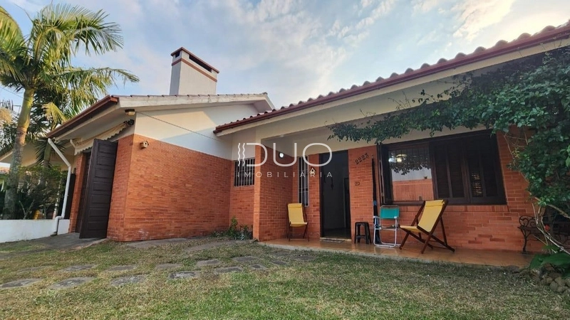 CASA EM XANGRI-LÁ: 2ª foto da galeria de imagens do imóvel