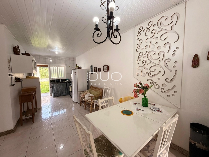 CASA NO CENTRO DE XANGRI-LÁ: 10ª foto da galeria de imagens do imóvel