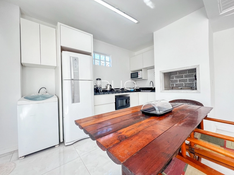CASA NO CENTRO DE XANGRI-LÁ: 10ª foto da galeria de imagens do imóvel