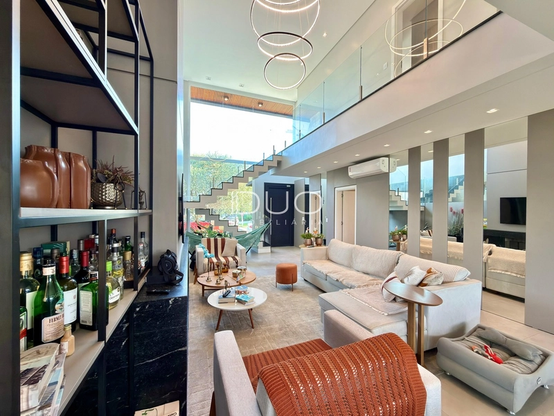 SOBRADO NO CONDOMÍNIO BLUE EM XANGRI-LÁ: 4ª foto da galeria de imagens do imóvel