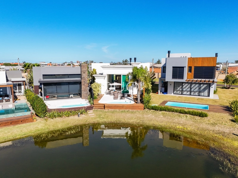 CASA NO CONDOMÍNIO RIVIERA EM XANGRI-LÁ: 40ª foto da galeria de imagens do imóvel