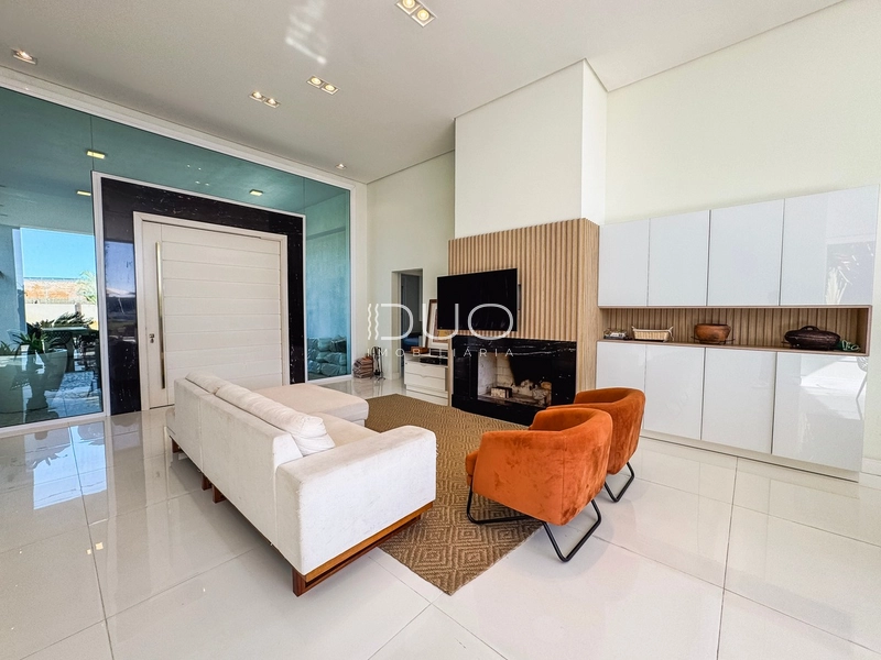CASA NO CONDOMÍNIO RIVIERA EM XANGRI-LÁ: 8ª foto da galeria de imagens do imóvel