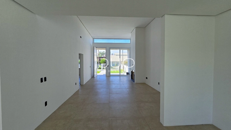 CASA EM XANGRI-LÁ: 7ª foto da galeria de imagens do imóvel