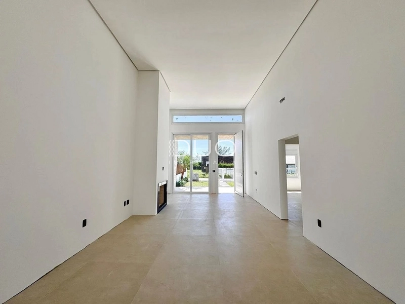 CASA EM XANGRI-LÁ: 6ª foto da galeria de imagens do imóvel