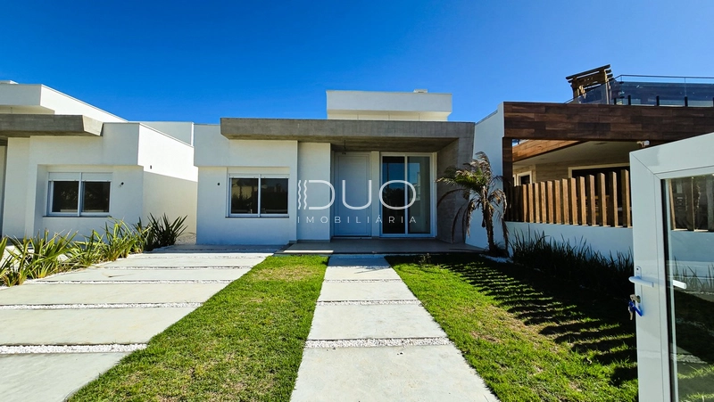CASA EM XANGRI-LÁ: 1ª foto da galeria de imagens do imóvel