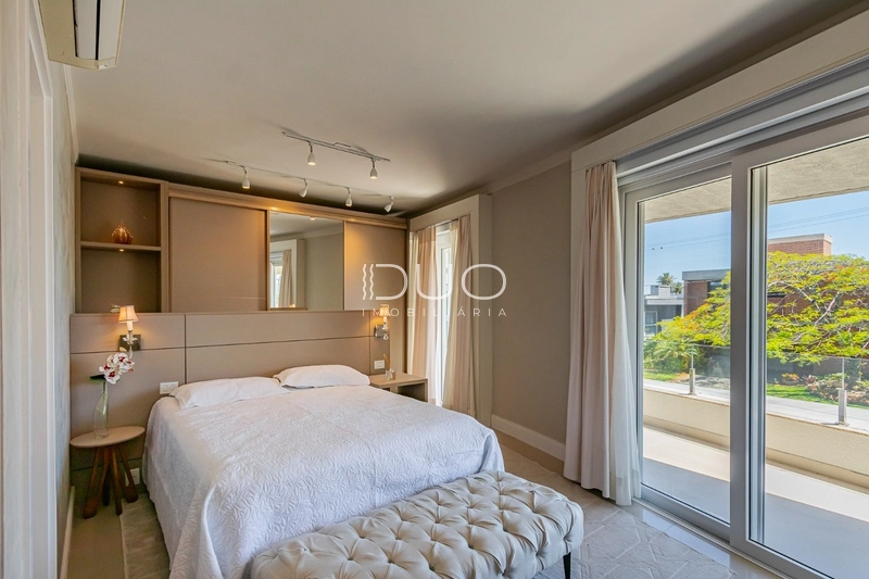 SOBRADO NO CONDOMÍNIO ENSEADA LAGOS EM XANGRI-LÁ: 21ª foto da galeria de imagens do imóvel