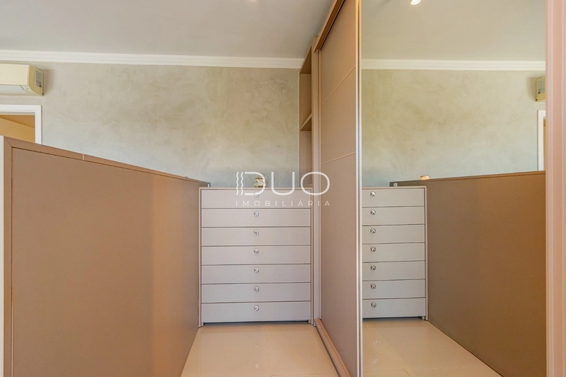 SOBRADO NO CONDOMÍNIO ENSEADA LAGOS EM XANGRI-LÁ: 25ª foto da galeria de imagens do imóvel