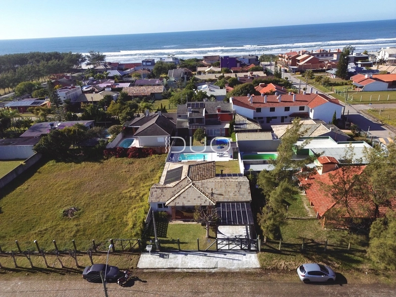 CASA EM XANGRI-LÁ: 25ª foto da galeria de imagens do imóvel