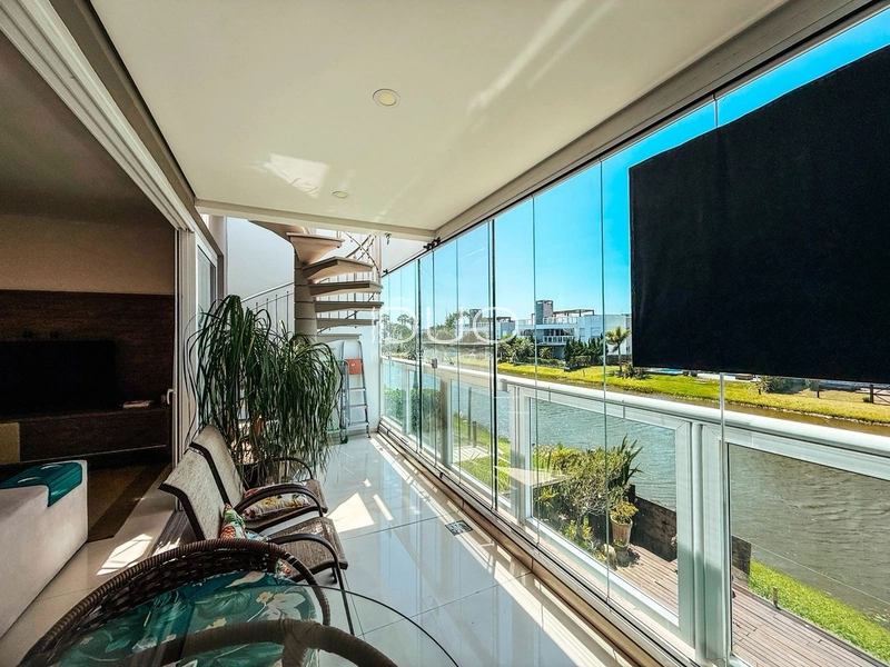 COBERTURA NO CONDOMÍNIO ROSSI EM XANGRI-LÁ: 3ª foto da galeria de imagens do imóvel