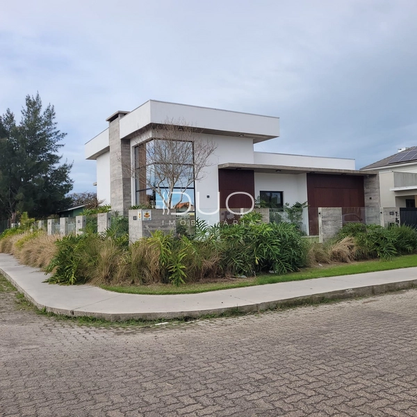 CASA EM XANGRI-LÁ: 1ª foto da galeria de imagens do imóvel