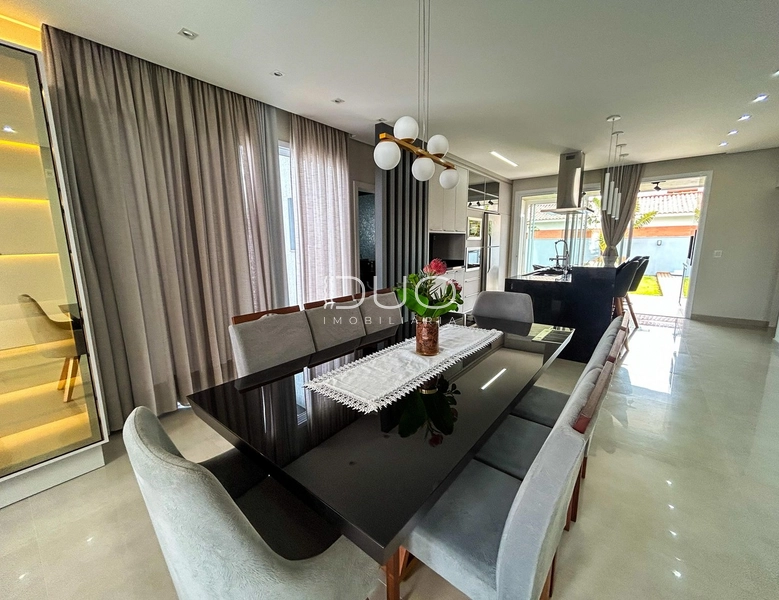 CASA NO CENTRO DE XANGRI-LÁ: 8ª foto da galeria de imagens do imóvel