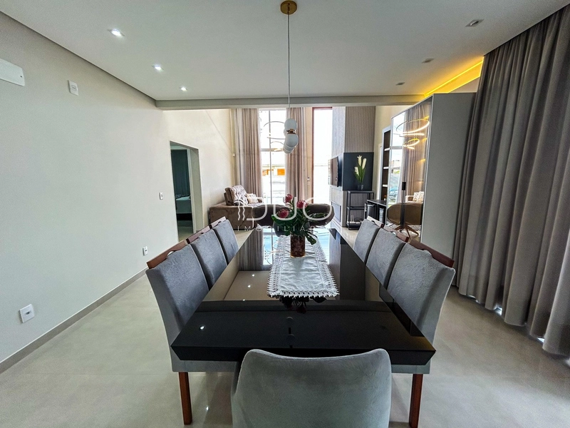 CASA NO CENTRO DE XANGRI-LÁ: 6ª foto da galeria de imagens do imóvel
