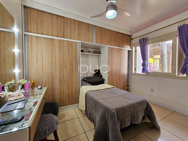 CASA EM XANGRI-LÁ: 22ª foto da galeria de imagens do imóvel
