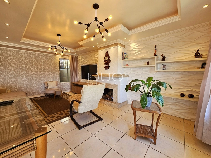 CASA EM XANGRI-LÁ: 7ª foto da galeria de imagens do imóvel