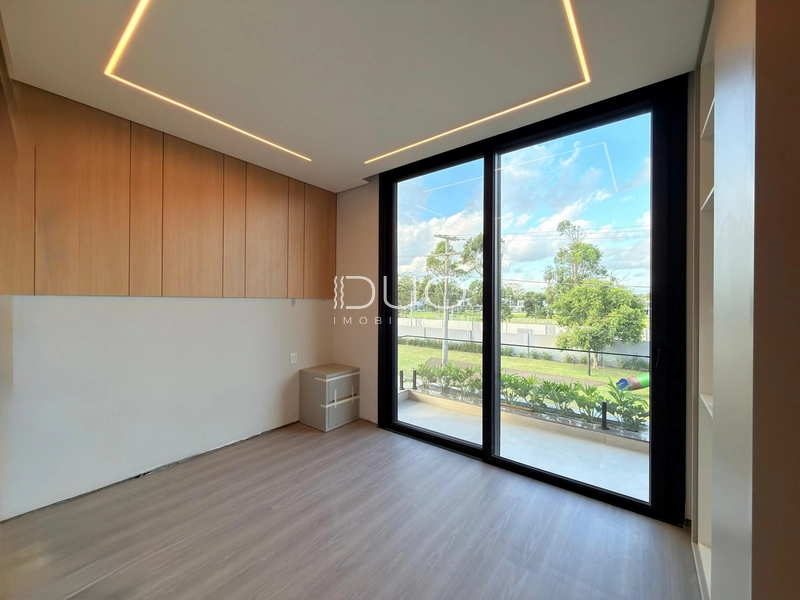 SOBRADO NO CONDOMÍNIO MALIBU , BEIRA LAGO: 32ª foto da galeria de imagens do imóvel