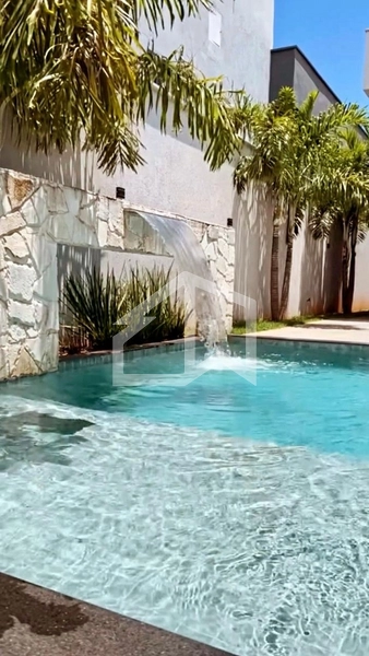 Magnífica Casa Térrea no Portal do Sol Green.: 2ª foto da galeria de imagens do imóvel