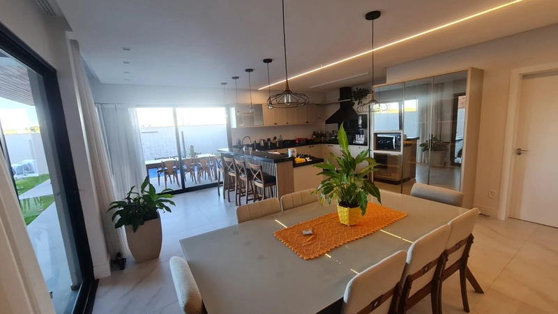 Casa de 4 suítes no Walville / Jardim Europa!: 2ª foto da galeria de imagens do imóvel