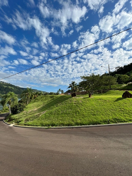 Terreno de esquina no Casas da Montanha!: 5ª foto da galeria de imagens do imóvel