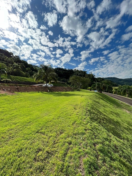 Terreno de esquina no Casas da Montanha!: 10ª foto da galeria de imagens do imóvel