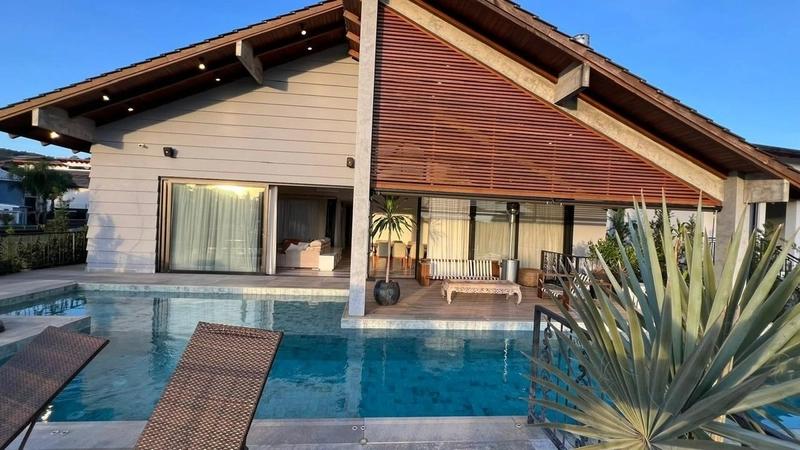 Casa 3 suítes e beira lago no Espelho das Águas: 5ª foto da galeria de imagens do imóvel