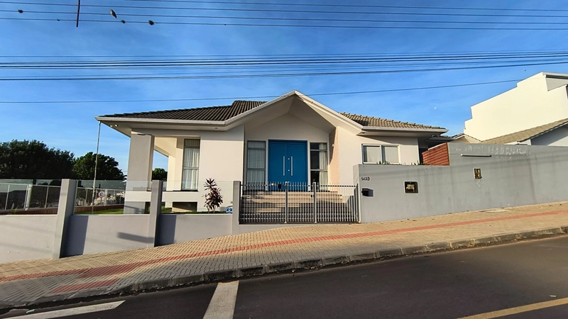Casa de 3 quartos no Vila Real - Permura por apto 3 suítes no Centro!: 1ª foto da galeria de imagens do imóvel
