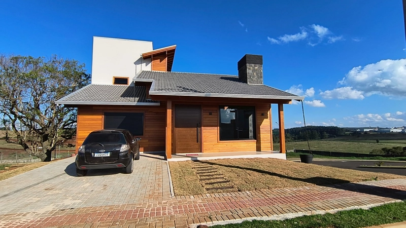 Casa de 3 quartos no Condomínio Luz do Sol: 2ª foto da galeria de imagens do imóvel