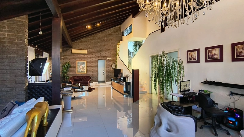 Casa de 4 suítes no Jardim Itália!: 7ª foto da galeria de imagens do imóvel