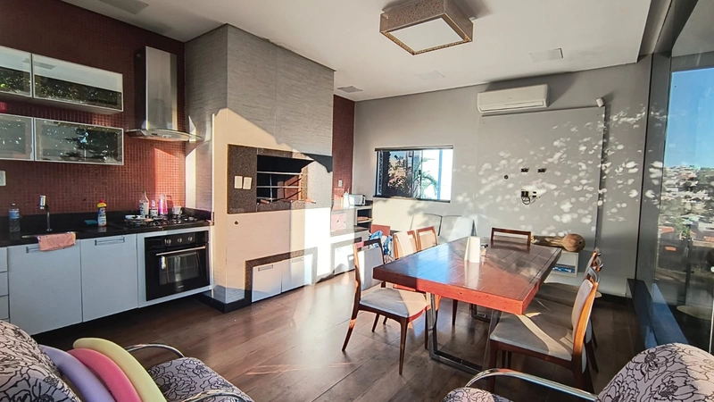 Casa de 4 suítes no Jardim Itália!: 11ª foto da galeria de imagens do imóvel