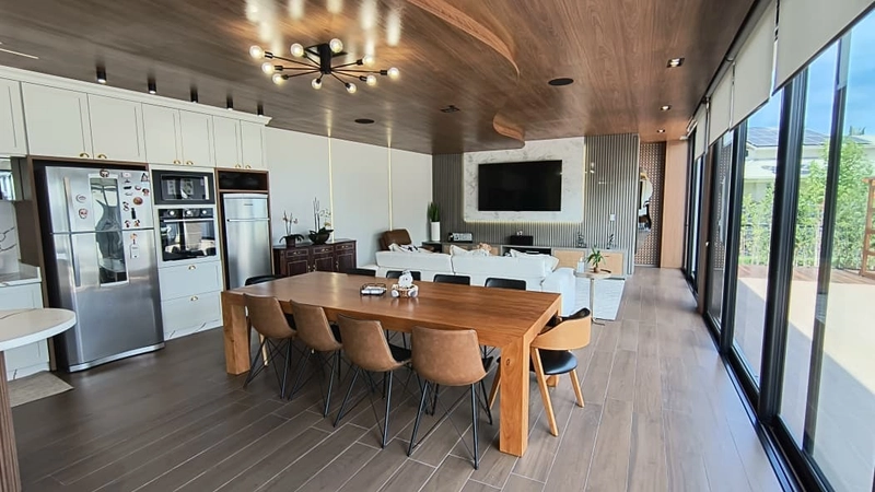 Casa Neoclássica no Bouganville!: 3ª foto da galeria de imagens do imóvel