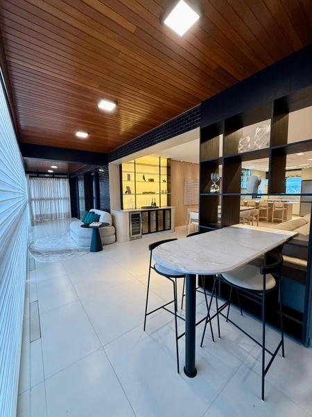 3 suítes mobiliado no GIA