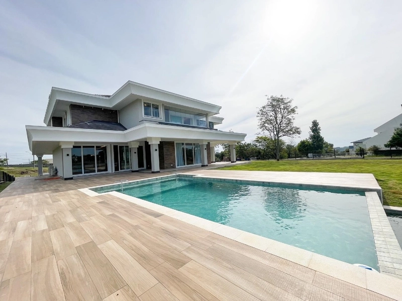 Mansão de 7 quartos no Villagos!: 3ª foto da galeria de imagens do imóvel