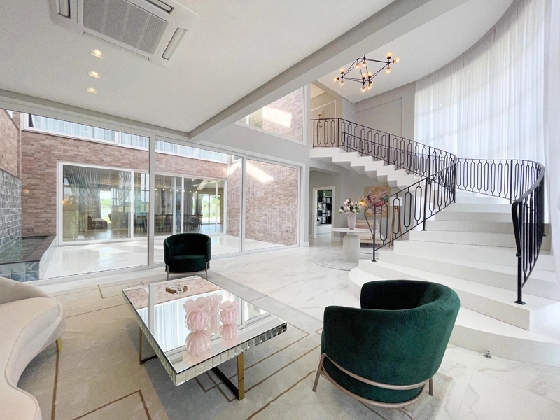 Mansão de 7 quartos no Villagos!: 2ª foto da galeria de imagens do imóvel