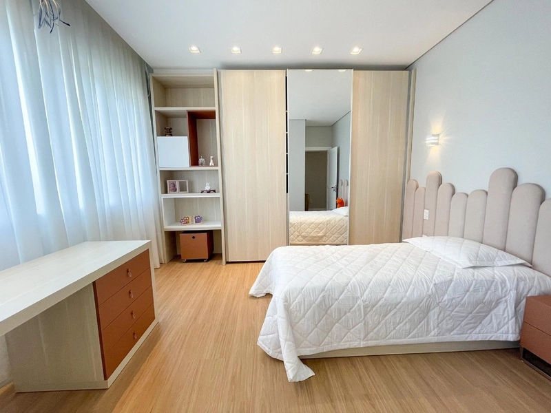 Mansão de 7 quartos no Villagos!: 19ª foto da galeria de imagens do imóvel