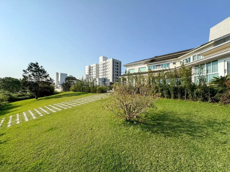 Casa de 4 suítes pertinho do Hospital Regional: 3ª foto da galeria de imagens do imóvel