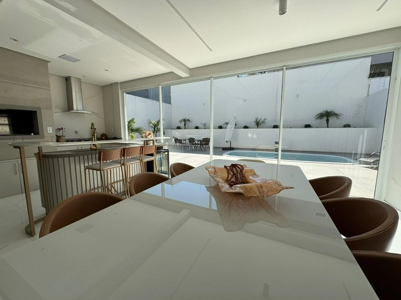 Casa de 3 quartos no Walville!