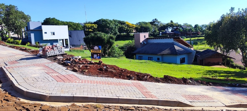 Terreno no Espelho das Àguas: 2ª foto da galeria de imagens do imóvel
