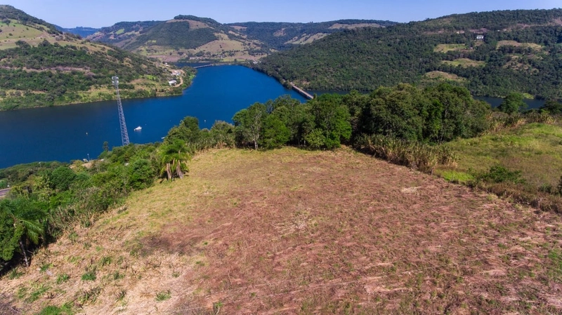 Área de terra com vista para o lago do Goio En: 6ª foto da galeria de imagens do imóvel