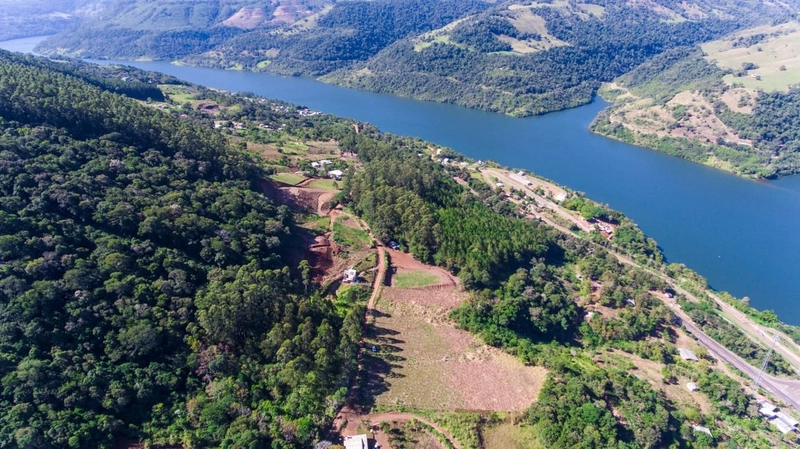 Área de terra com vista para o lago do Goio En: 5ª foto da galeria de imagens do imóvel