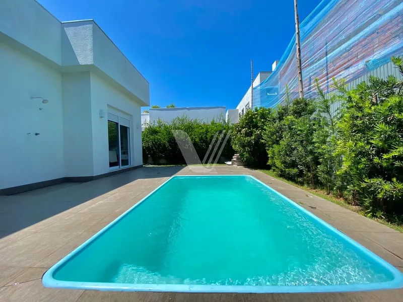 CASA COM PISCINA NO CONDOMÍNIO DUBAI RESORT: 11ª foto da galeria de imagens do imóvel