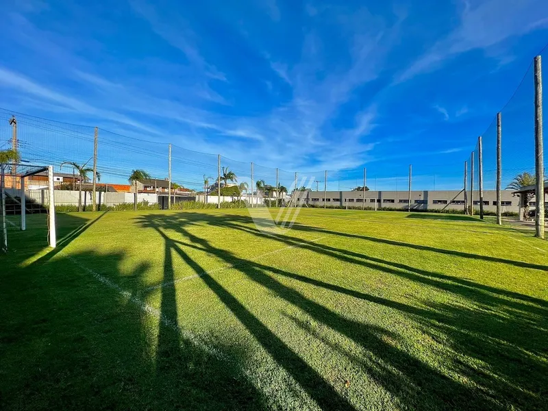 Lote no Condomínio Sense beira lago: 56ª foto da galeria de imagens do imóvel