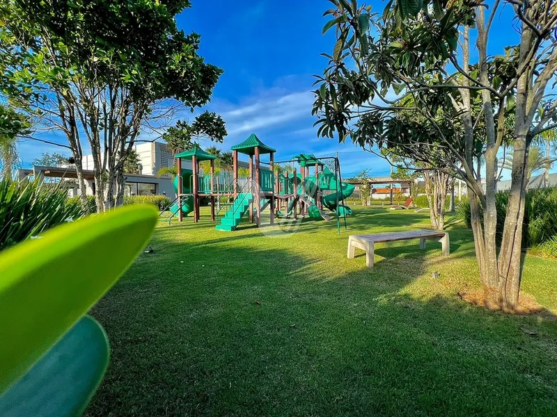 Lote no Condomínio Sense beira lago: 47ª foto da galeria de imagens do imóvel