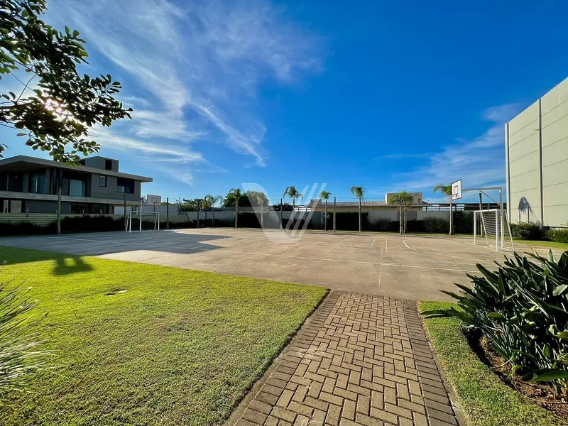 Lote no Condomínio Sense beira lago: 53ª foto da galeria de imagens do imóvel