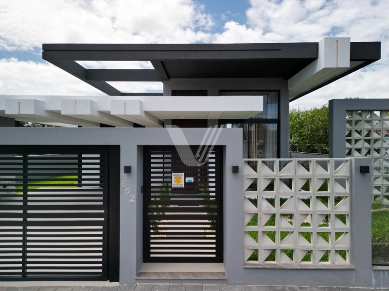 Casa com excelente localização em Atlântida: 4ª foto da galeria de imagens do imóvel
