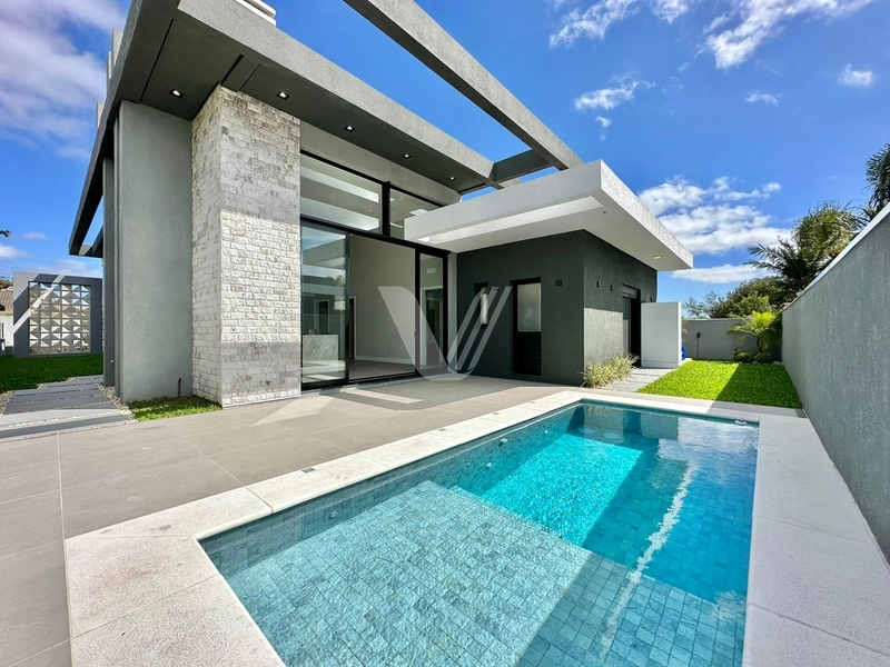 Casa com excelente localização em Atlântida: 5ª foto da galeria de imagens do imóvel