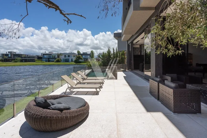 Casa no Condomínio ENSEADA LAGOS, Xangri-Lá: 1ª foto da galeria de imagens do imóvel