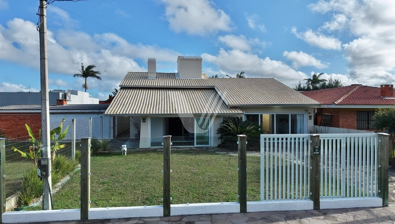Casa no Bairro ATLÂNTIDA, Xangri-lá: 2ª foto da galeria de imagens do imóvel