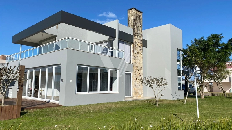 CASA NO RIVIERA, 04 SUÍTES, PISCINA COBERTA: 5ª foto da galeria de imagens do imóvel